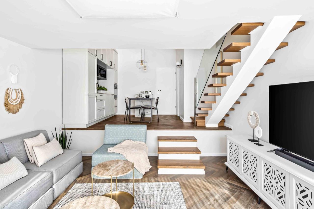 Elegant Duplex With Parking By Beachfront Stay Herzelia エクステリア 写真