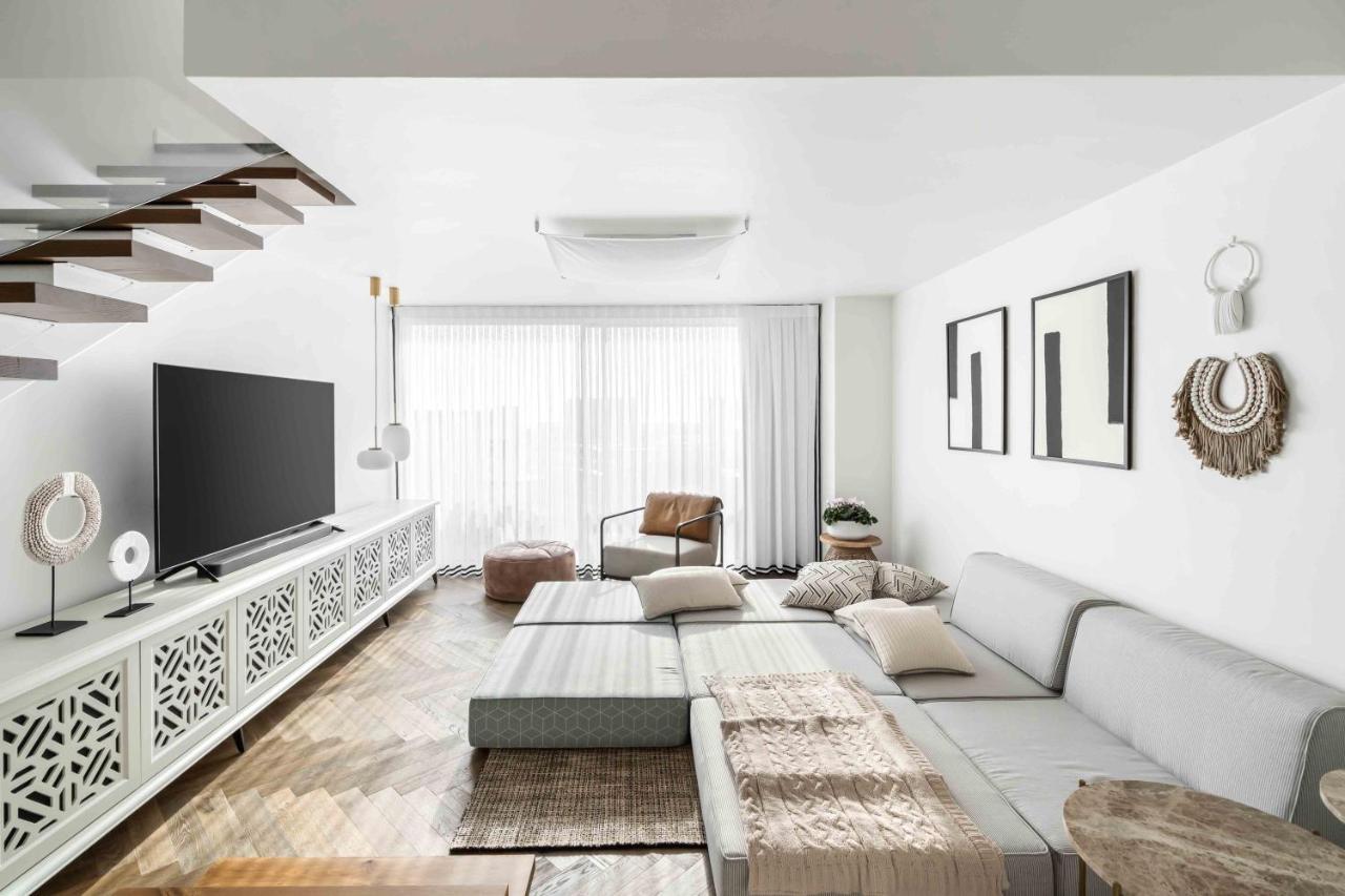 Elegant Duplex With Parking By Beachfront Stay Herzelia エクステリア 写真